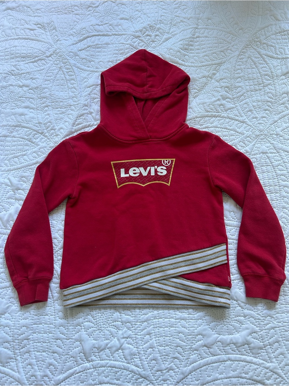Levi’s Kids Red Hoodie Striped Hem Pullover Sweatshirt Size 5–6Y